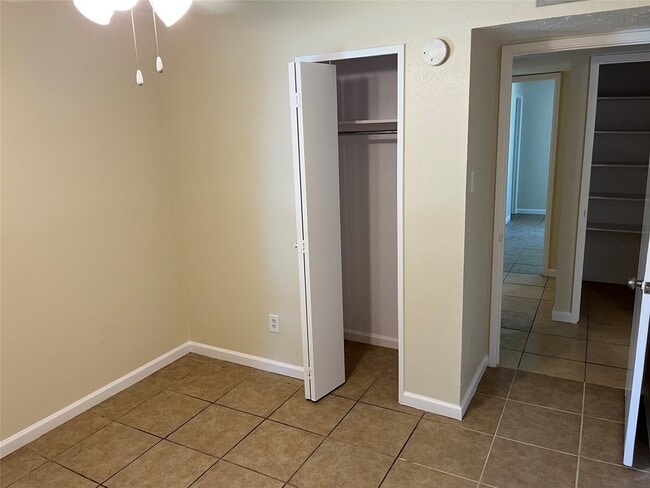 Building Photo - 6906 Gettysburg Dr