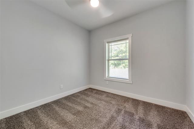 Building Photo - 1212 W Elm St