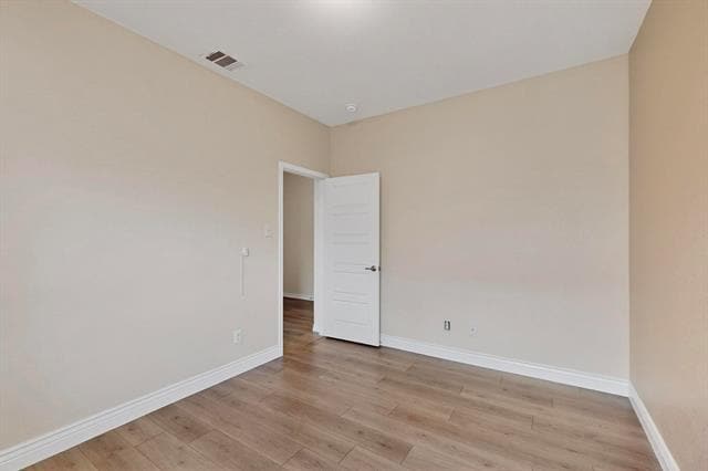Building Photo - 222 Red Oak Dr