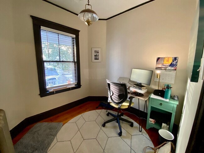 Building Photo - 51 Patten St