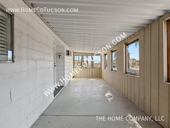 Building Photo - 264 W Aliso Dr