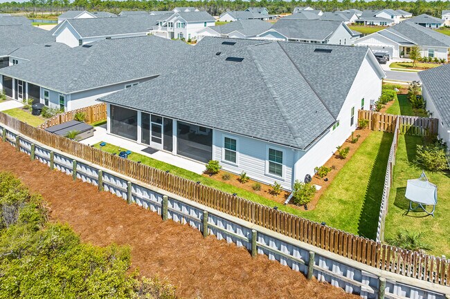 Building Photo - 197 Suwanee Dr
