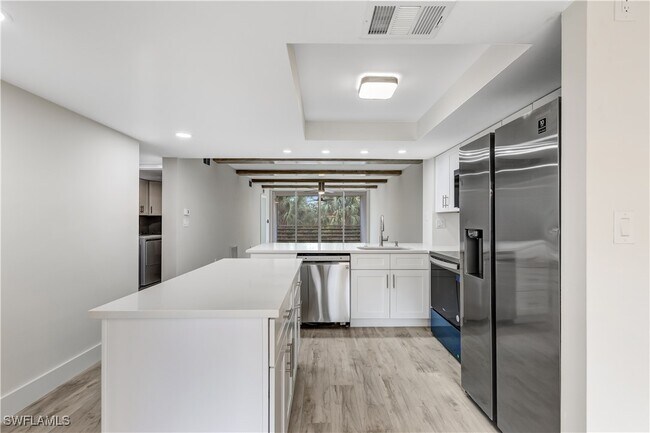 Building Photo - 15171 Cedarwood Ln