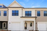 Building Photo - 830 Calvin Pk Dr