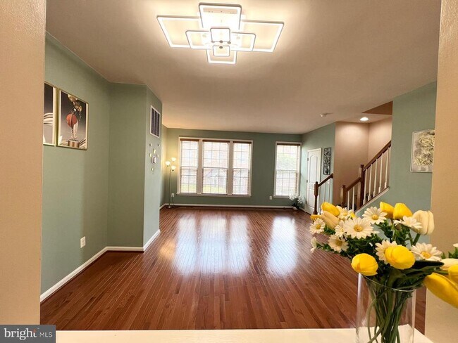 Building Photo - 1604 Sebring Ct