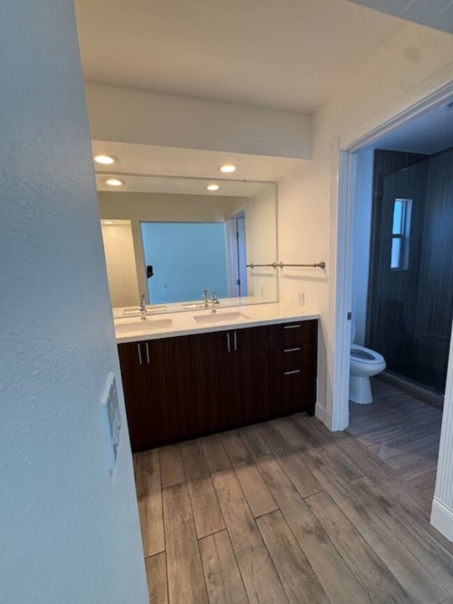 Building Photo - Welcome to your Palm Springs Retreat!