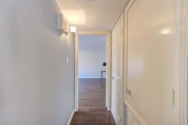 Building Photo - 4000 Purdue St