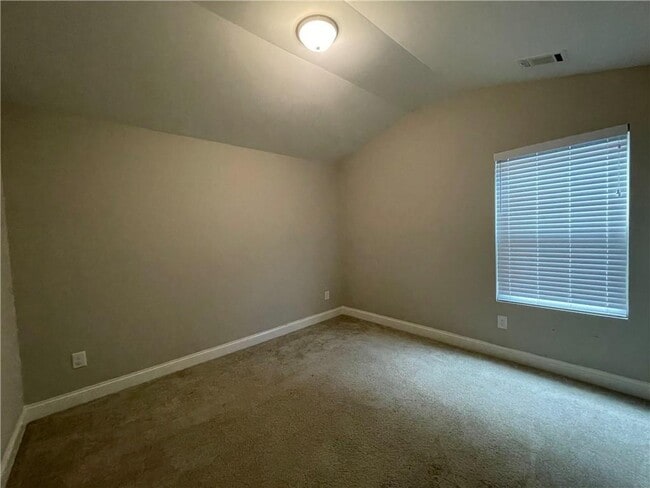 Building Photo - 301 Omnia Ridge Way