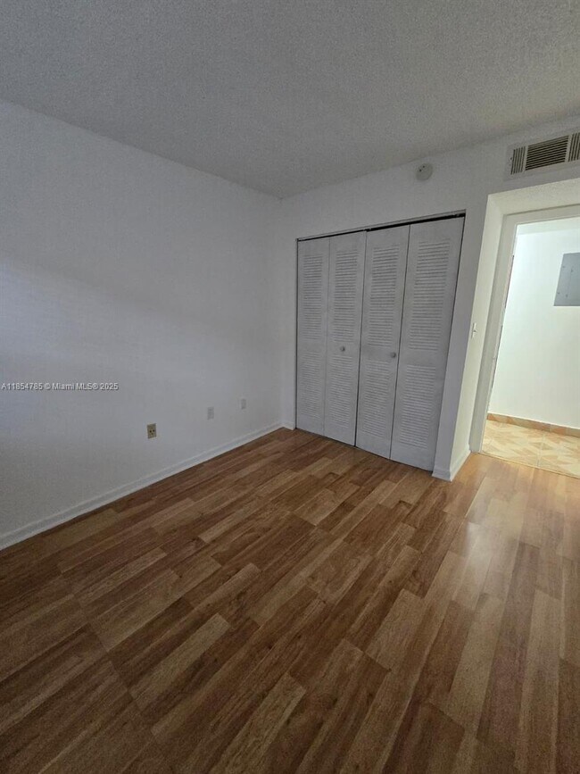 Building Photo - 15620 SW 80th St