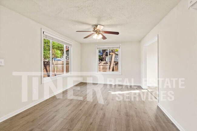 Building Photo - 2305 Garfield Ave