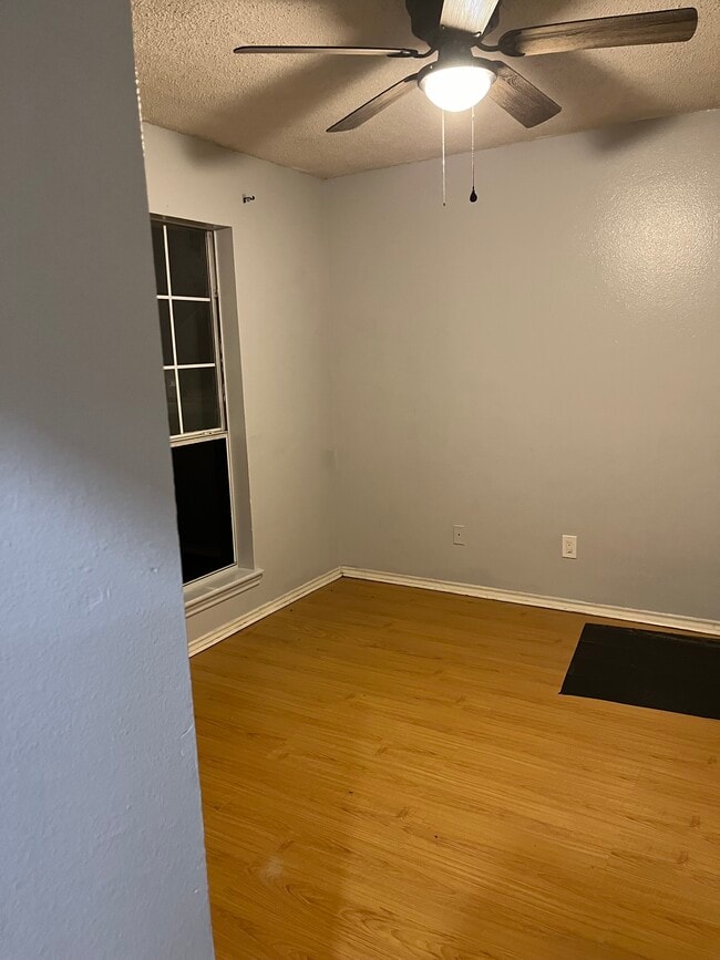 Building Photo - 12 Lacey Dr