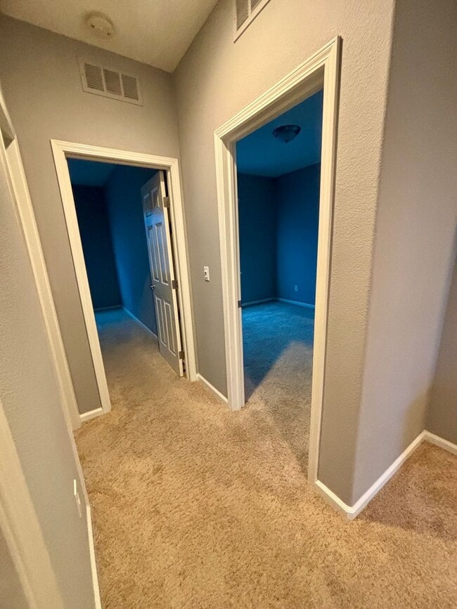 Building Photo - Beautiful Natomas 3/2.5 Home (Please Read Entire Marketing Ad for Viewings)