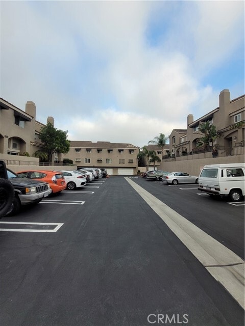 Building Photo - 1329 E Grand Ave