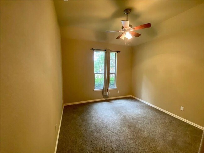 Building Photo - 2428 Turtle Mountain Bend