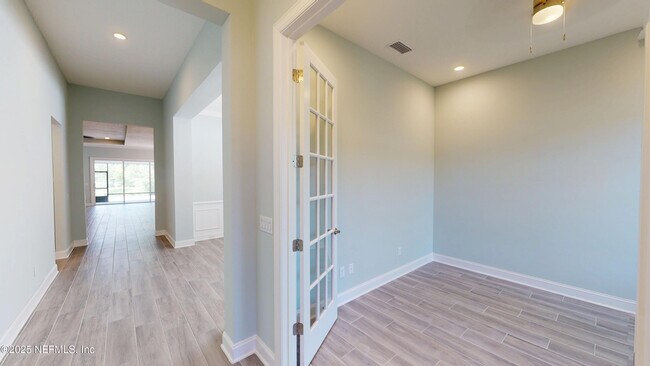 Building Photo - 152 Pine Haven Dr