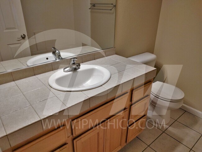 Building Photo - 583 Morgan Dr