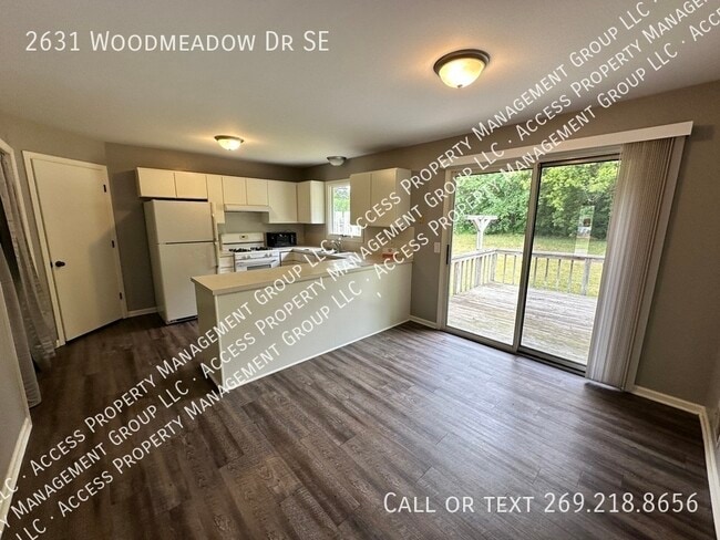 Building Photo - 2631 Woodmeadow Dr SE