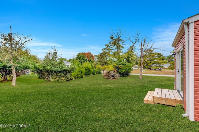 Building Photo - 44 Chancellor Ct