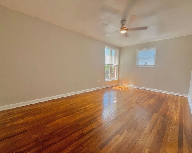 Building Photo - 810 Longfellow St NW