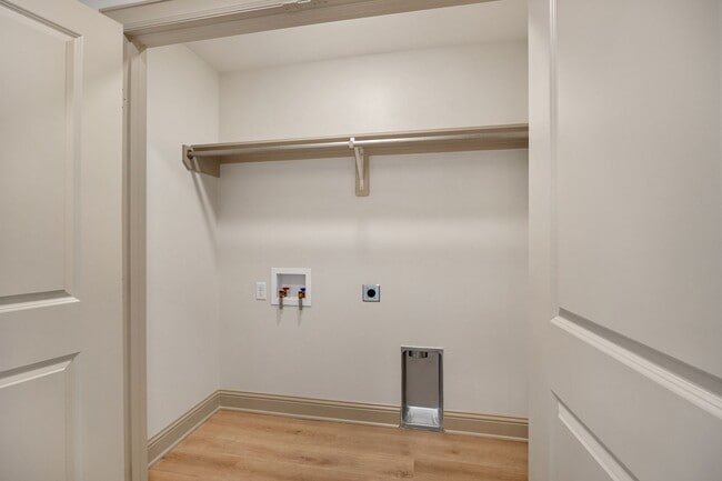 Building Photo - 3195 Dogwood Pk Blvd