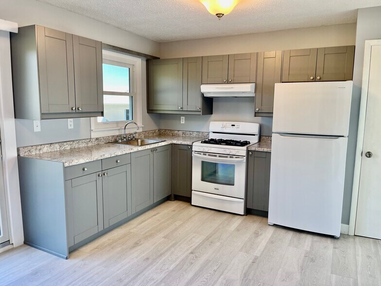 Building Photo - 2441 Norvell Rd