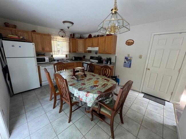 Building Photo - 368 Upper Wild Acrs Dr