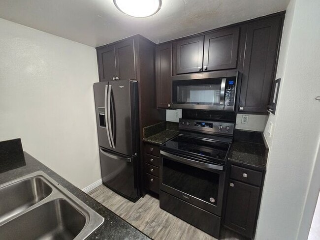 Building Photo - Convenient 2BR/2BA Condo Near SDSU at Campus Walk Condos