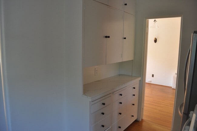 Building Photo - MISSION HILLS 3BR/2BA SPANISH BUNGALOW
