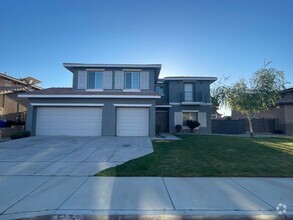 Building Photo - Victorville- Tanamera Home-  4 Bedrooms, 3...