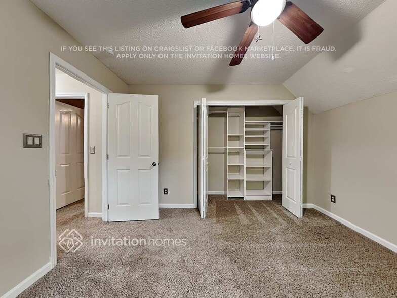 Building Photo - 6926 Wolf Run Dr