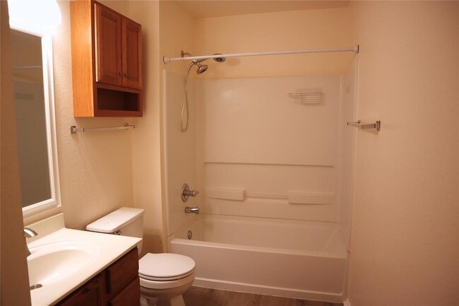 Building Photo - 209 Sunny Brook Dr