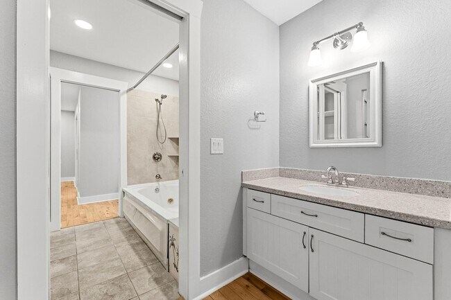 Building Photo - 128 Bay Magnolia Ln