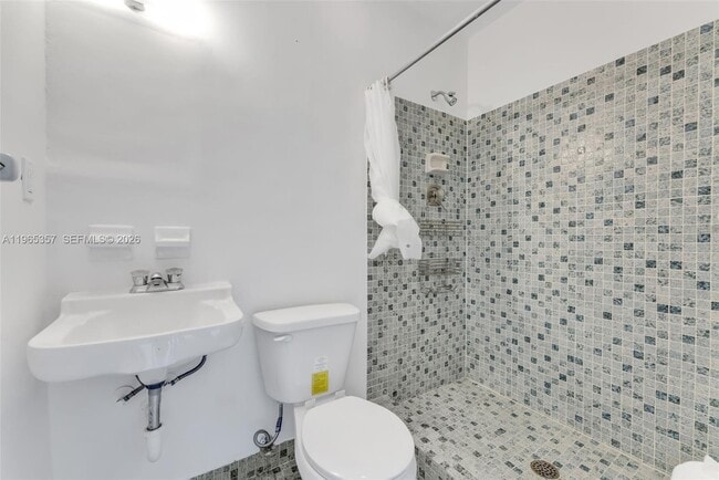 Building Photo - 11201 SW 136th St