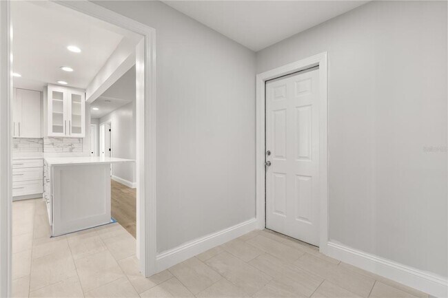 Building Photo - 262 Citrus Dr