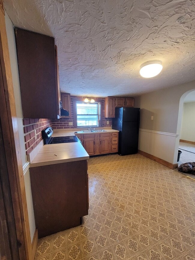 Building Photo - Leola 1st floor 1 bedroom