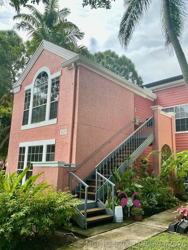Building Photo - 1125 Crystal Way