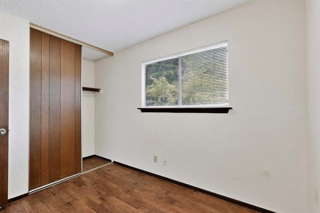 Building Photo - 6605 Bluestone St