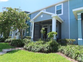 Building Photo - Waterside Point Townhome