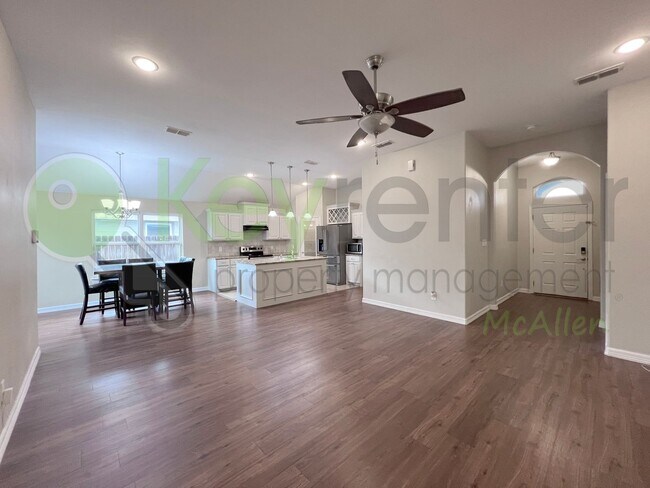 Building Photo - Beautiful 4bed/2bath home in Edinburg