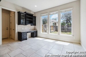 Building Photo - 944 Wilderness Oaks