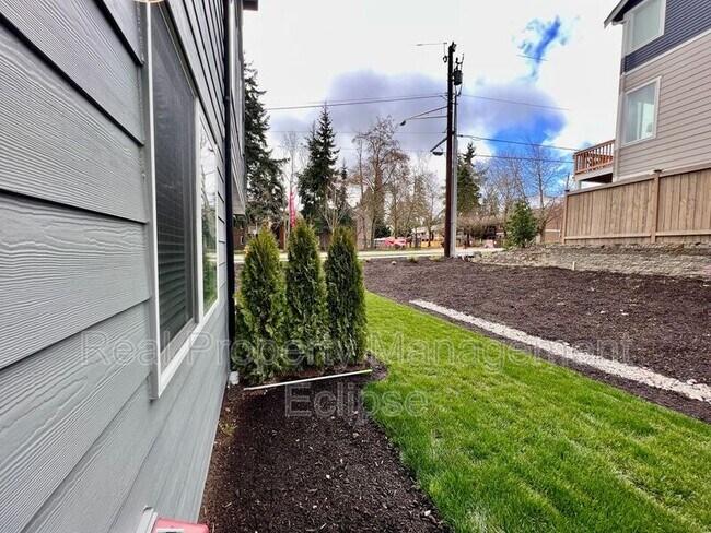 Building Photo - 3123 148th St SW