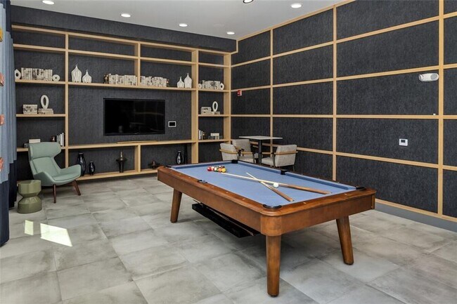 Building Photo - 191 Commerce Dr