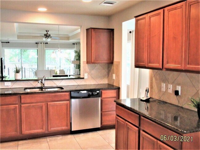 Building Photo - 106 Coyote Trail