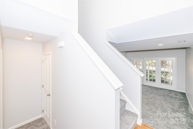 Building Photo - 4709 Morning Dew Ct