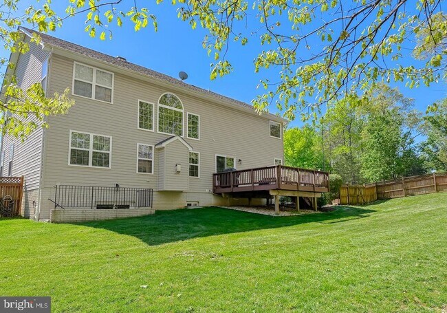 Building Photo - 23017 Holloway Ct