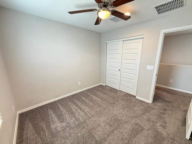 Building Photo - 14220 W Buckskin Trl