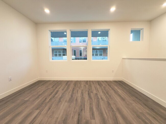 Building Photo - 1303 Besra Ter