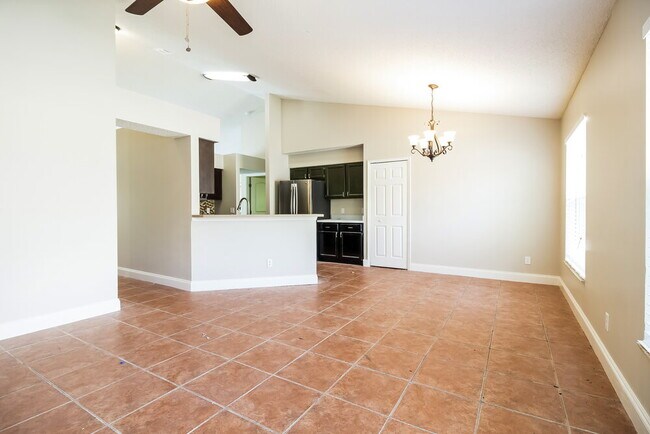 Building Photo - 10257 Winding Creek Ln