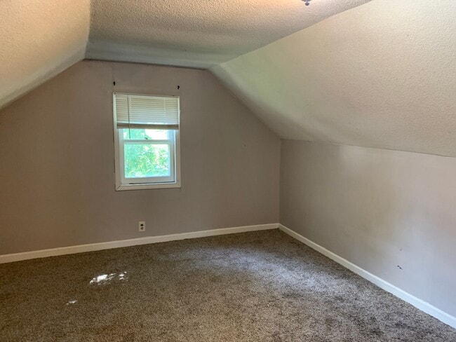 Building Photo - Newly Listed Rental in Williamsville!