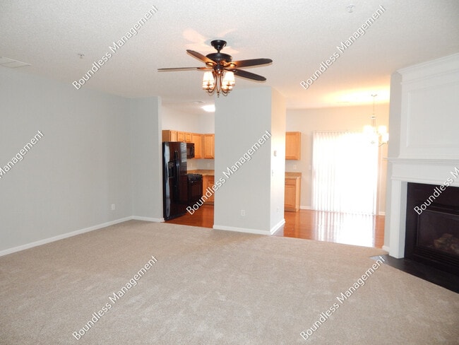 Building Photo - 353 Azalea Cir